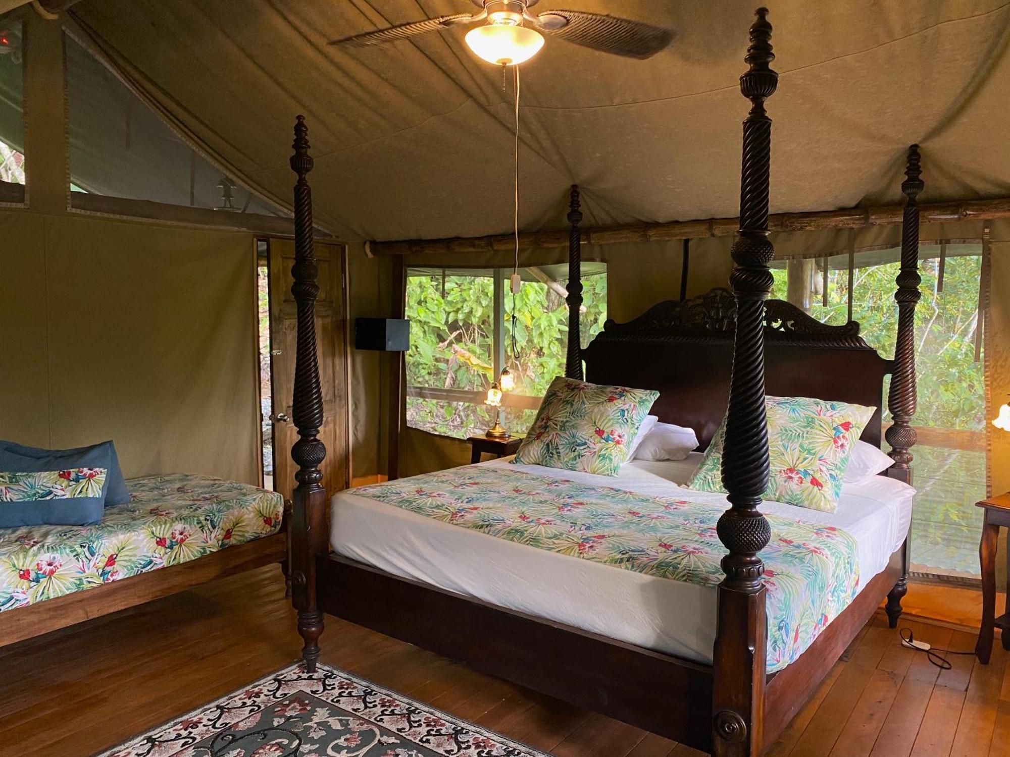 Colina Secreta - Glamping And Villas Puerto Viejo de Talamanca Eksteriør billede